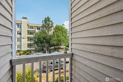 12333 28th Avenue NE #B, Seattle, WA 98125 - Photo 19