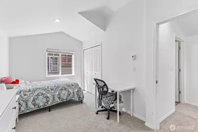 12333 28th Avenue NE #B, Seattle, WA 98125 - Photo 11