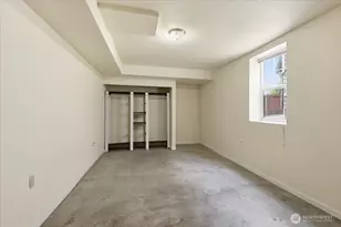 308 NE 50th St, Seattle, WA 98105 - Photo 21