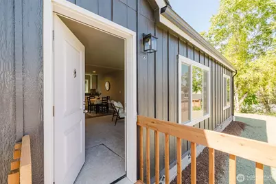 5212 5th Street, Bremerton, WA 98312 - Photo 3