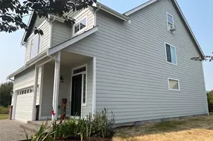 2215 190th St E, Tacoma, WA 98445 - Photo 3