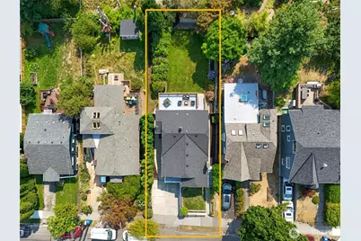523 N 70th Street, Seattle, WA 98103 - Photo 19