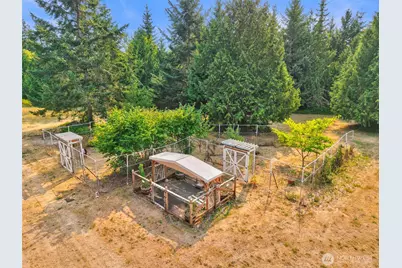 25613 Tytler Road NE, Poulsbo, WA 98370 - Photo 31