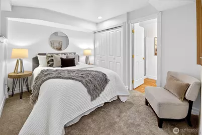 402 Aloha Street, Seattle, WA 98109 - Photo 21