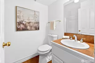 402 Aloha St, Seattle, WA 98109 - Photo 23