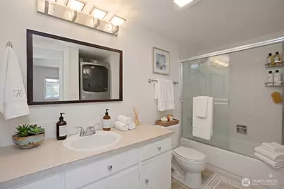 440 St. Helens Avenue #305, Tacoma, WA 98402 - Photo 5