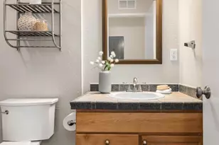 120 14th Ave, Seattle, WA 98122 - Photo 17