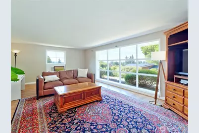 1012 Evergreen Drive, Bellevue, WA 98004 - Photo 11