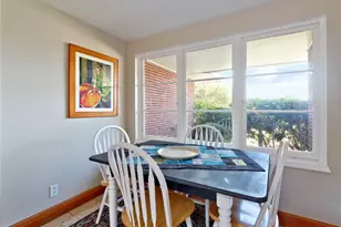 1012 Evergreen Dr, Bellevue, WA 98004 - Photo 15