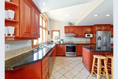 1012 Evergreen Drive, Bellevue, WA 98004 - Photo 5