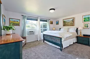 1012 Evergreen Dr, Bellevue, WA 98004 - Photo 17