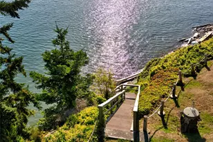 6860 Salmon Beach Rd, Anacortes, WA 98221 - Photo 13