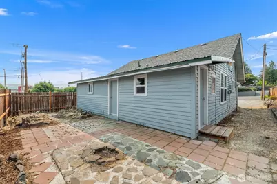 1004 5th Street, Wenatchee, WA 98801 - Photo 9