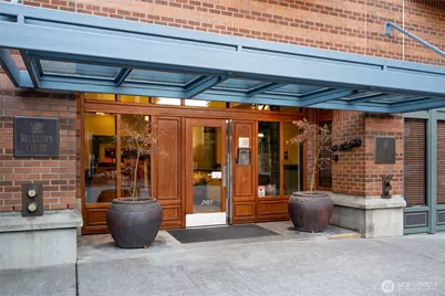 2415 2nd Avenue #432, Seattle, WA 98121 - Photo 33