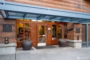 2415 2nd Ave, Seattle, WA 98121 - Photo 33