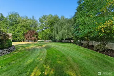 2836 213th Avenue SE, Sammamish, WA 98075 - Photo 29