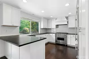 2836 213th Ave SE, Sammamish, WA 98075 - Photo 9