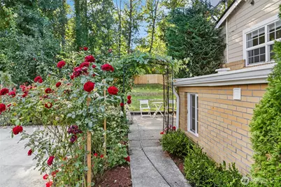 469 Maple Avenue SW, Renton, WA 98057 - Photo 31