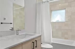 8332 26th Ave NW, Seattle, WA 98117 - Photo 9