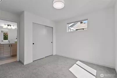 8332 26th Avenue NW, Seattle, WA 98117 - Photo 23