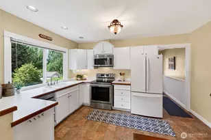 906 SW 130th St, Burien, WA 98146 - Photo 11