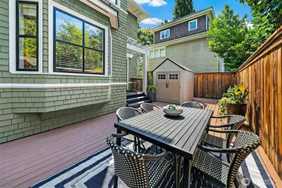 939 13th Avenue E, Seattle, WA 98102 - Photo 35