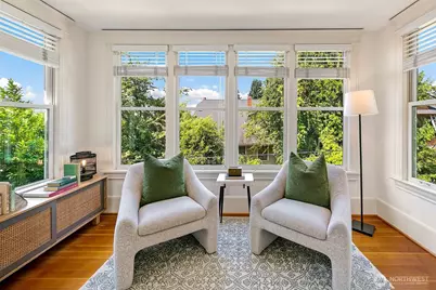 939 13th Avenue E, Seattle, WA 98102 - Photo 17