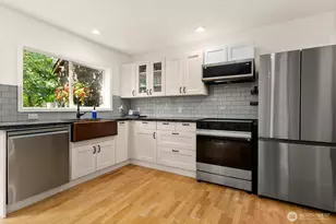 3406 W Government Way, Seattle, WA 98199 - Photo 3