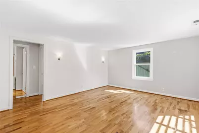 346 N 102nd Street, Seattle, WA 98133 - Photo 7