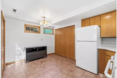 346 N 102nd Street, Seattle, WA 98133 - Photo 13