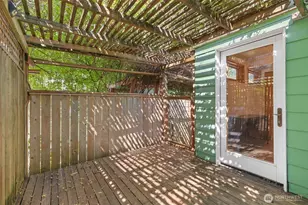 346 N 102nd St, Seattle, WA 98133 - Photo 5