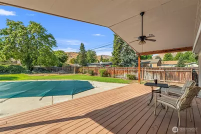 1225 Castlerock Avenue, Wenatchee, WA 98801 - Photo 33