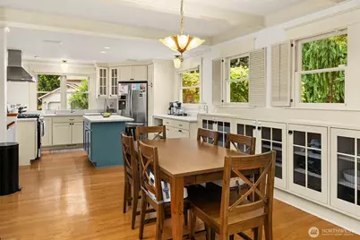 13525 NE 188th Place, Woodinville, WA 98072 - Photo 5