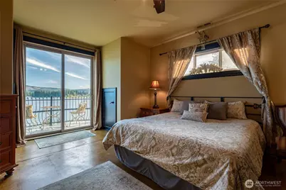 15718 Scenic Shores Drive SE, Yelm, WA 98597 - Photo 29
