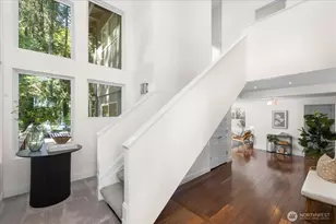 2035 W Lake Sammamish Pkwy SE, Bellevue, WA 98008 - Photo 3