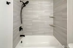 9255 Greenwood Ave N, Seattle, WA 98103 - Photo 9