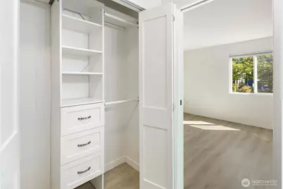 9255 Greenwood Avenue N #27, Seattle, WA 98103 - Photo 13