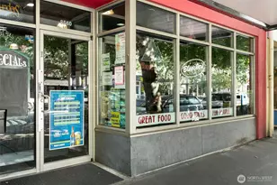 9255 Greenwood Ave N, Seattle, WA 98103 - Photo 23