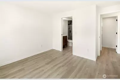 9255 Greenwood Avenue N #27, Seattle, WA 98103 - Photo 11