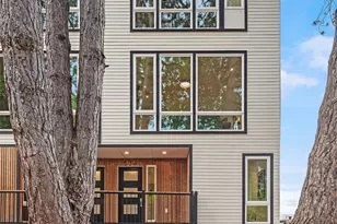 536 W Barrett St, Seattle, WA 98109 - Photo 1