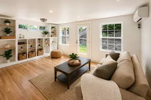 8183 NE 165th St, Kenmore, WA 98028 - Photo 3