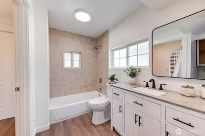 8183 NE 165th Street, Kenmore, WA 98028 - Photo 13