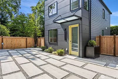 8037 Wallingford Avenue N #C, Seattle, WA 98103 - Photo 3