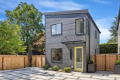 8037 Wallingford Avenue N #C, Seattle, WA 98103 - Photo 1
