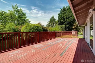 8808 NE 14th St, Clyde Hill, WA 98004 - Photo 25