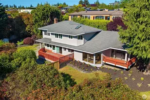 8808 NE 14th St, Clyde Hill, WA 98004 - Photo 31