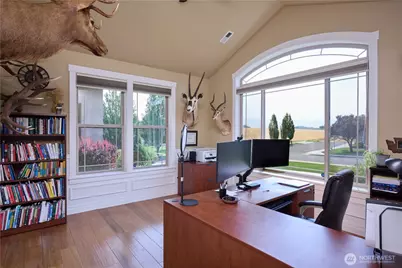 404 Coyote Ridge Dr, Walla Walla, WA 99362 - Photo 11