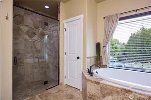 404 Coyote Ridge Dr, Walla Walla, WA 99362 - Photo 17