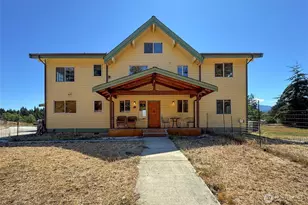 114 Blackberry Ln, Port Angeles, WA 98362 - Photo 7