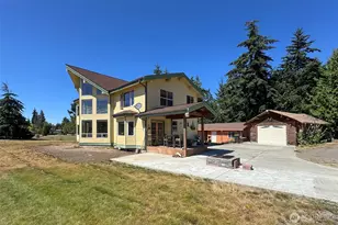 114 Blackberry Ln, Port Angeles, WA 98362 - Photo 5